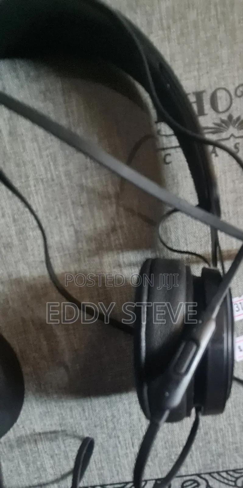 Beats EP Wired on-Ear Headphones Black A1796