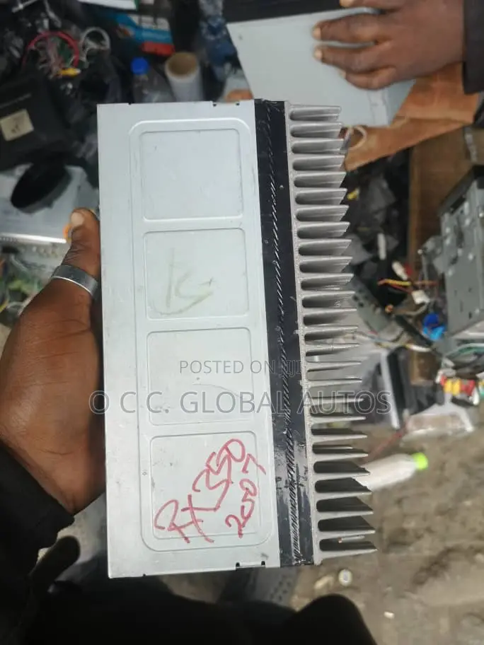Amplifier for Lexus Is 250
