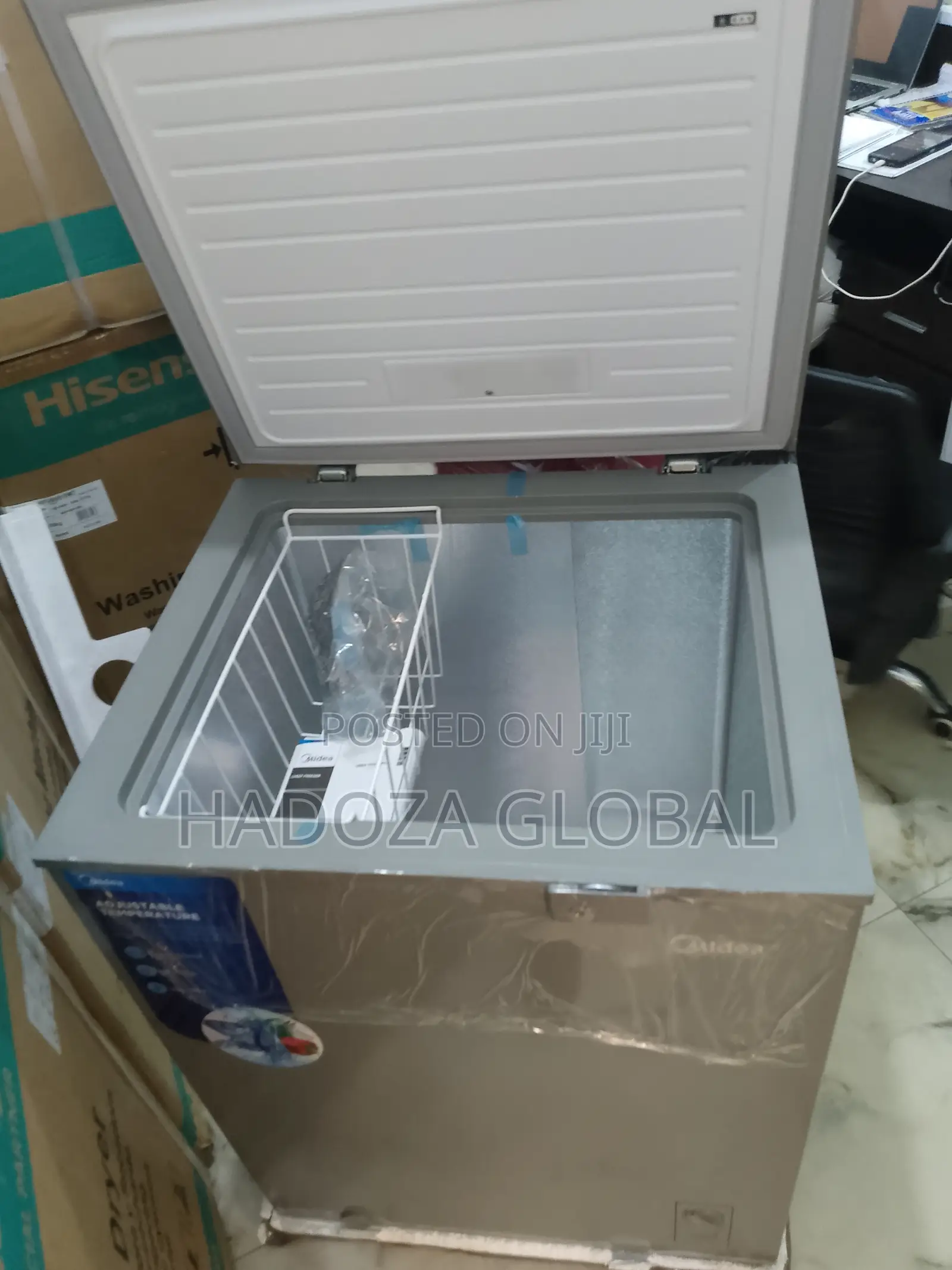 Midea Modern 150L Chest Freezer-Excellent Quality