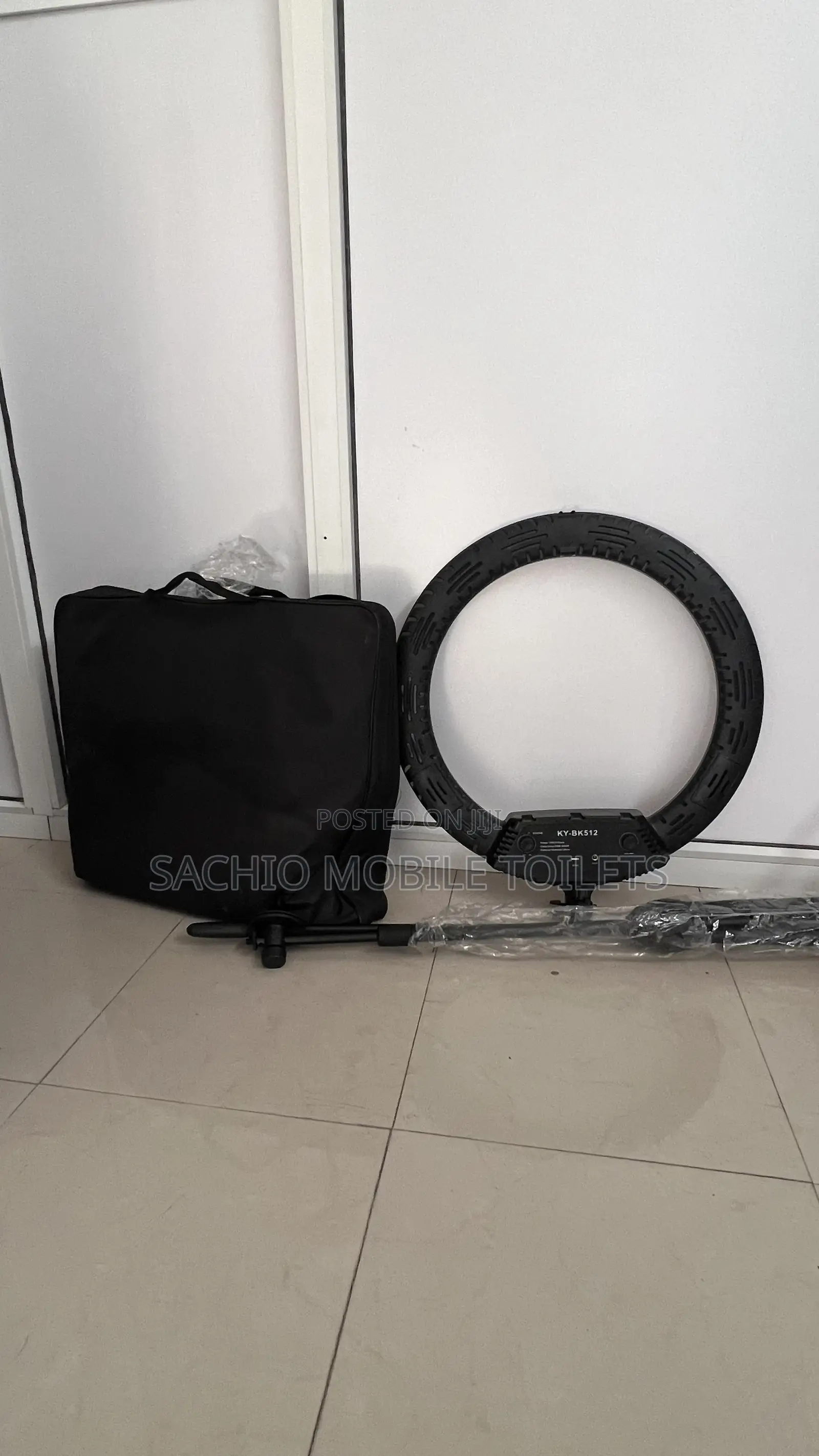 Ring Light With Battery Space and Carrier Bag