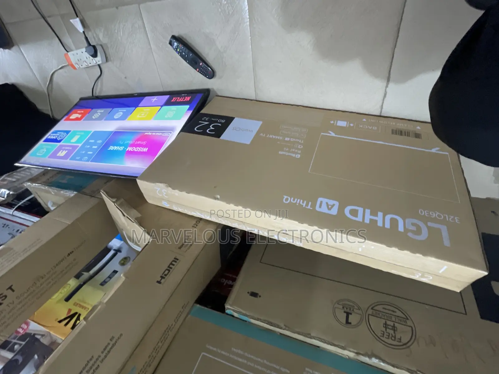 Brand New Lg 32inch Smart Full Hd Smart Framless Television