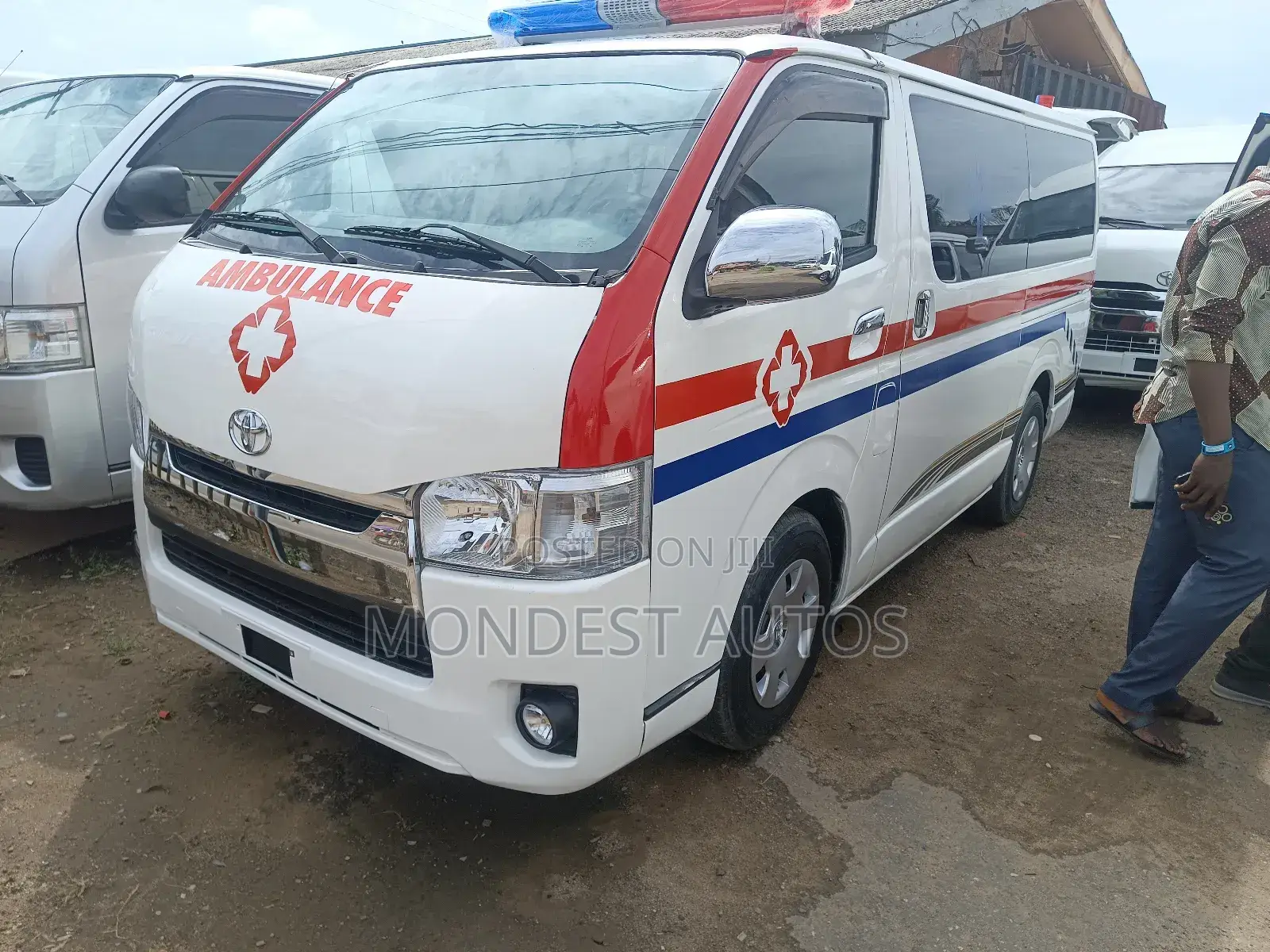 Toyota HiAce 2014 White