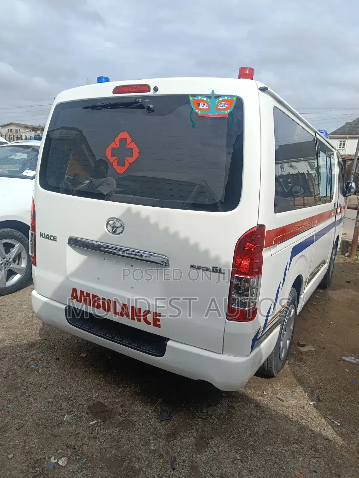 Toyota HiAce 2014 White