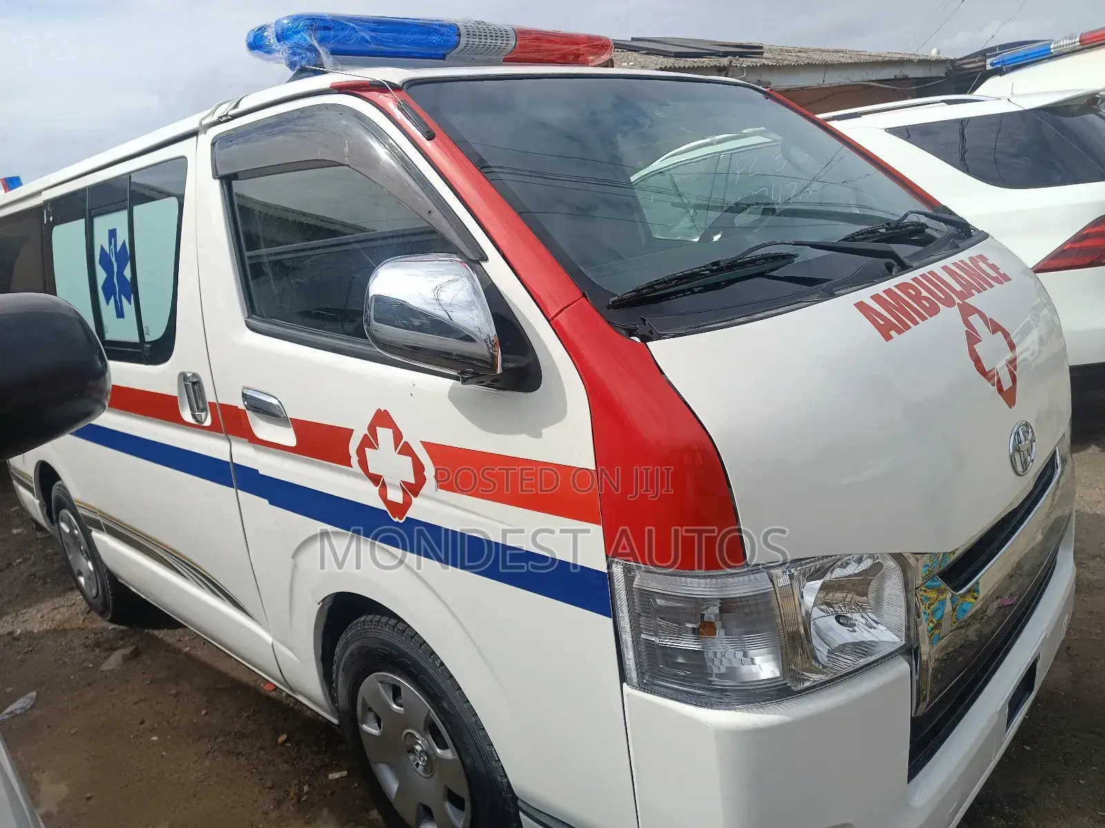 Toyota HiAce 2014 White