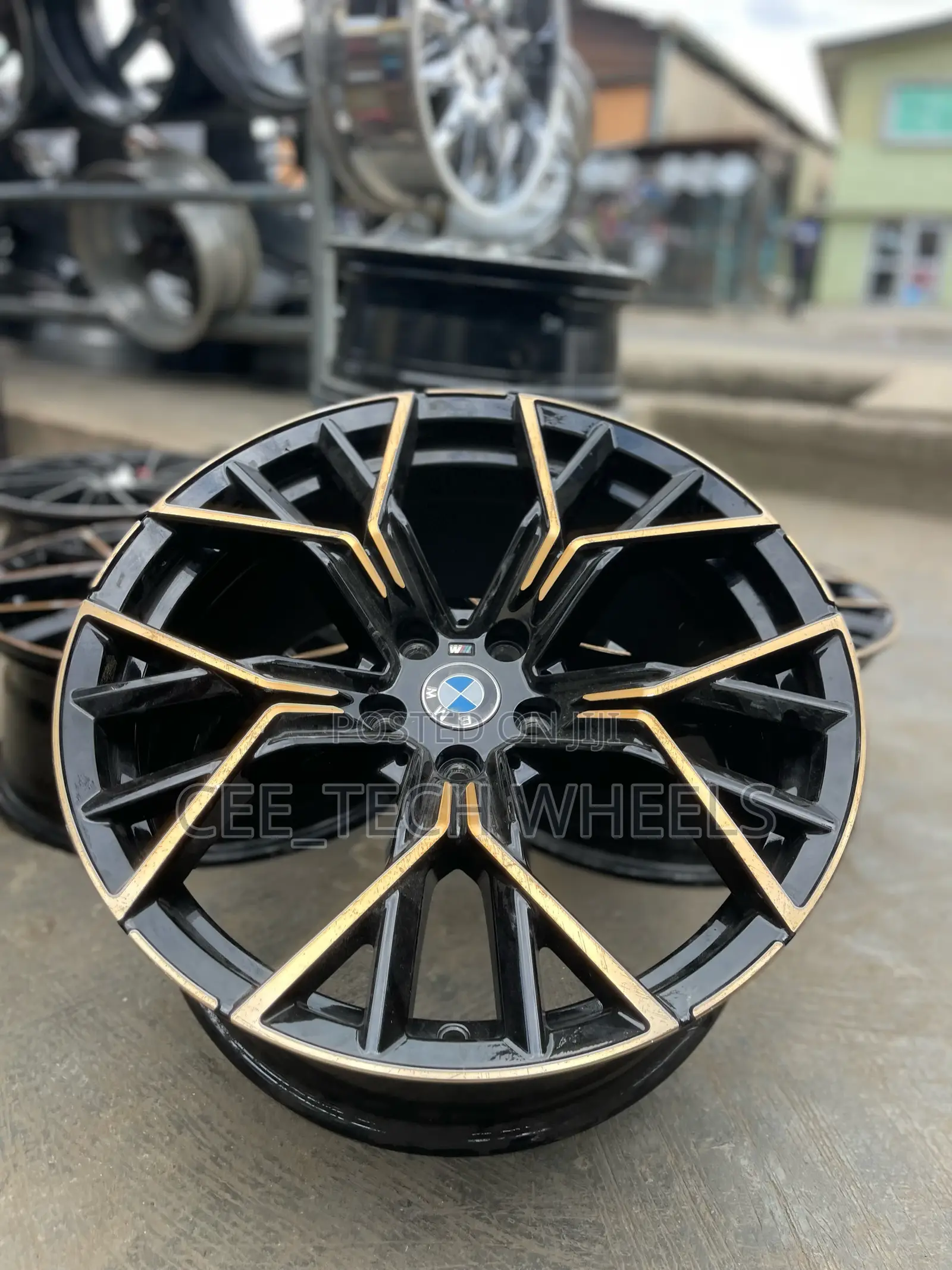 Sporty 19inch BMW 750i With Front and Back L
