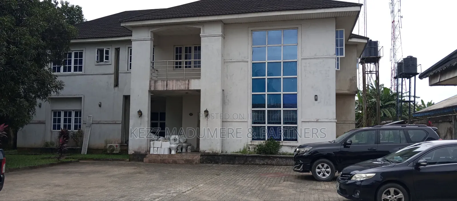 5bdrm Duplex in Mercy Land Area, for sale