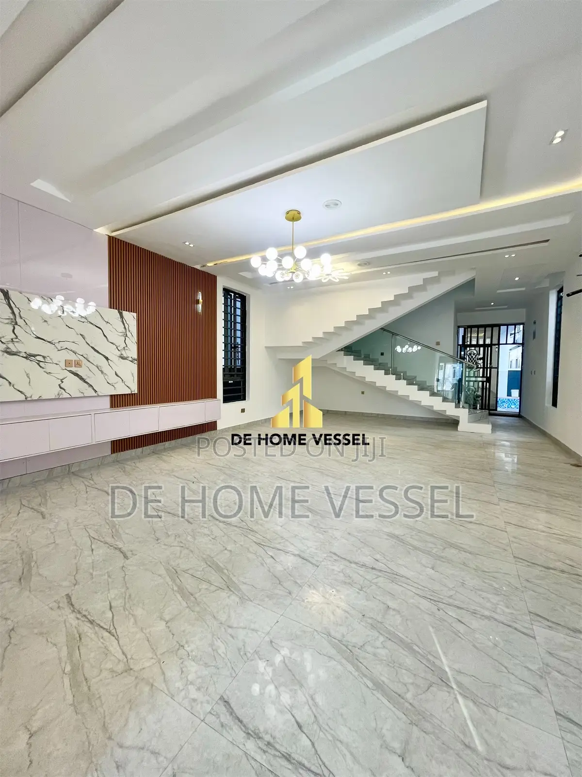5bdrm Duplex in Osapa london for sale