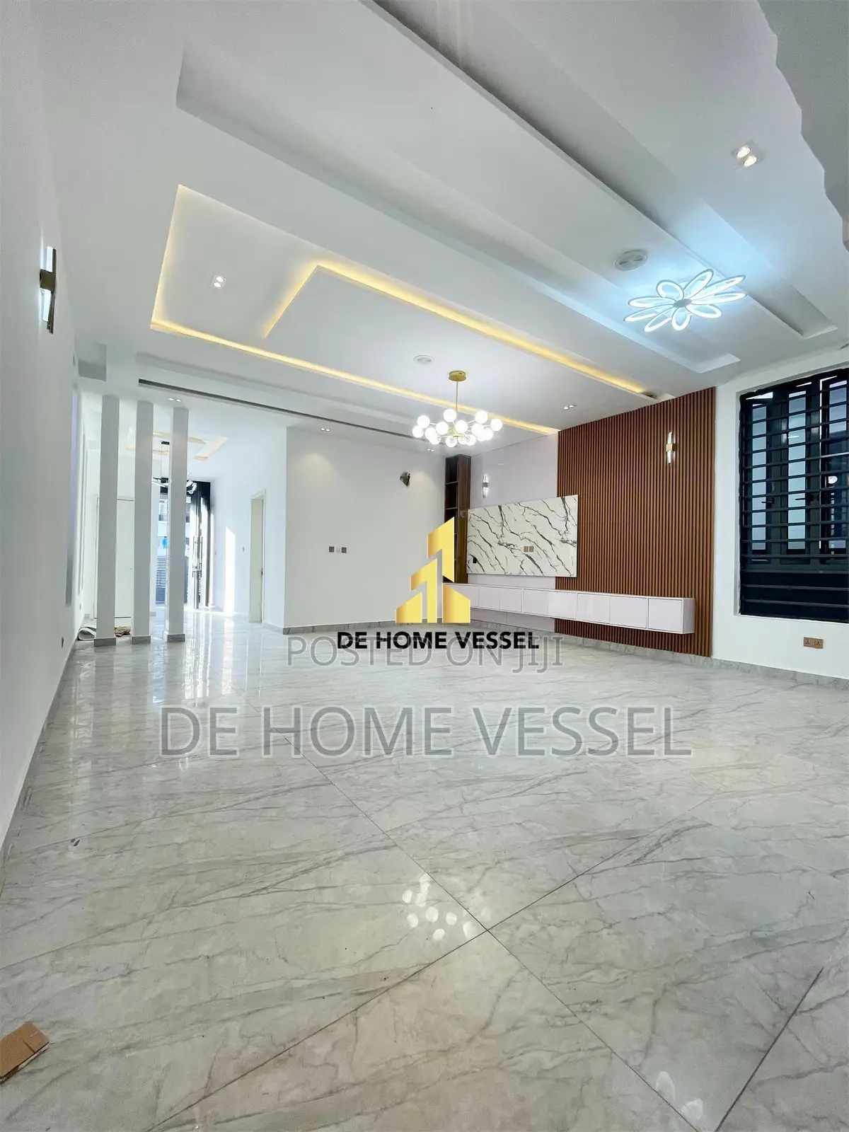 5bdrm Duplex in Osapa london for sale