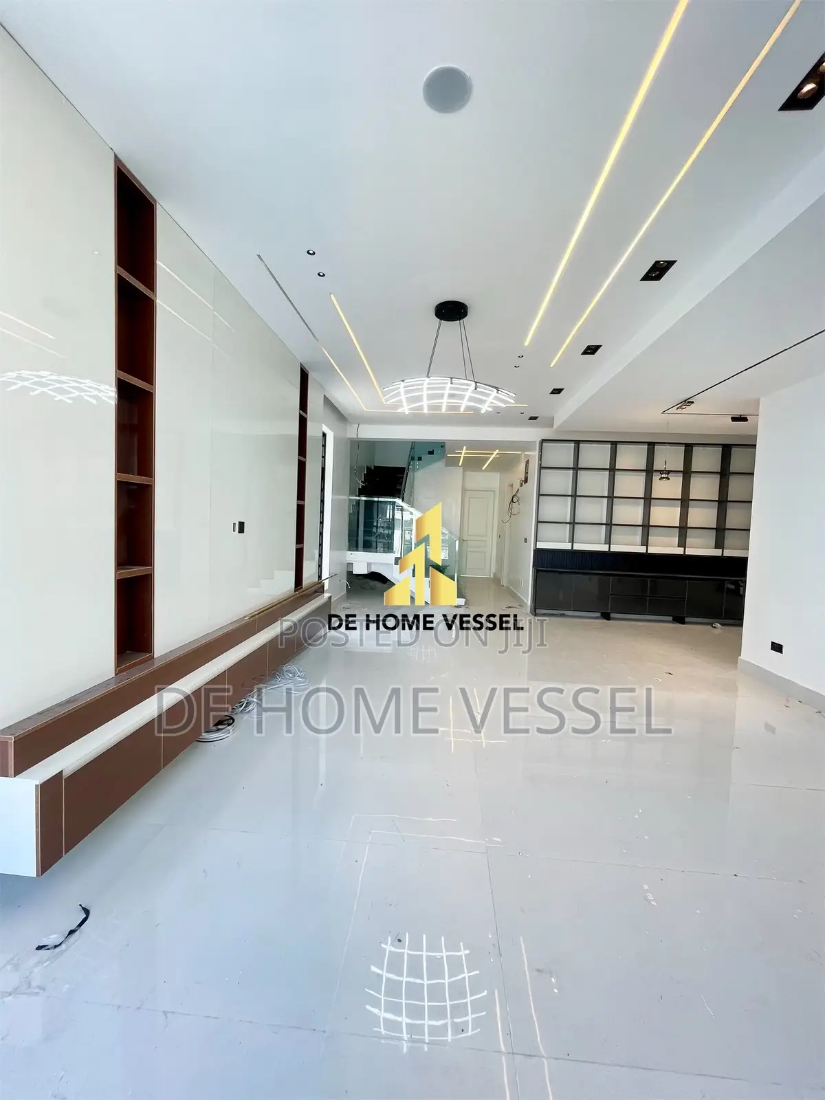 5bdrm Duplex in Lekki Phase 1 for sale
