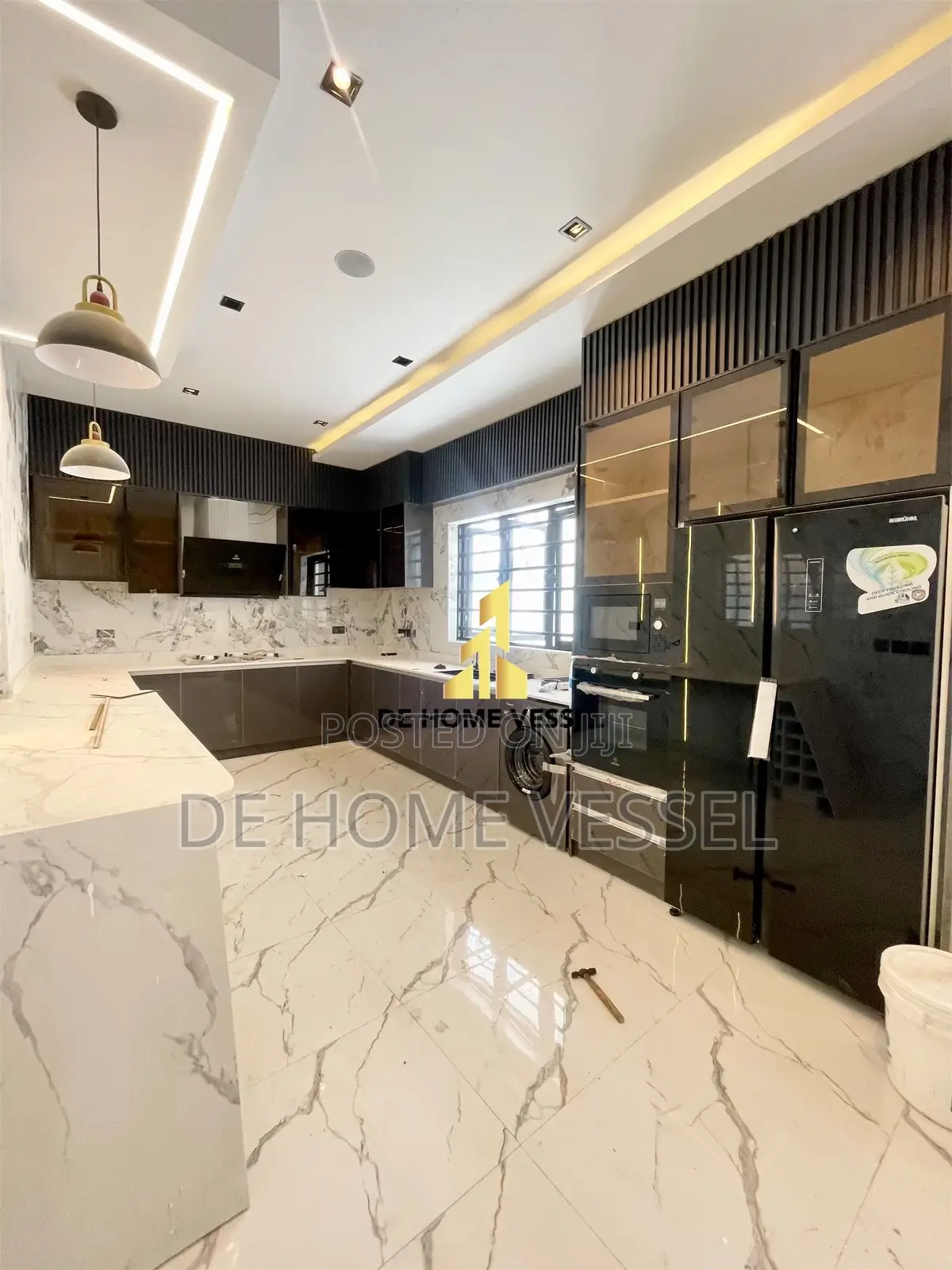 5bdrm Duplex in Lekki Phase 1 for sale