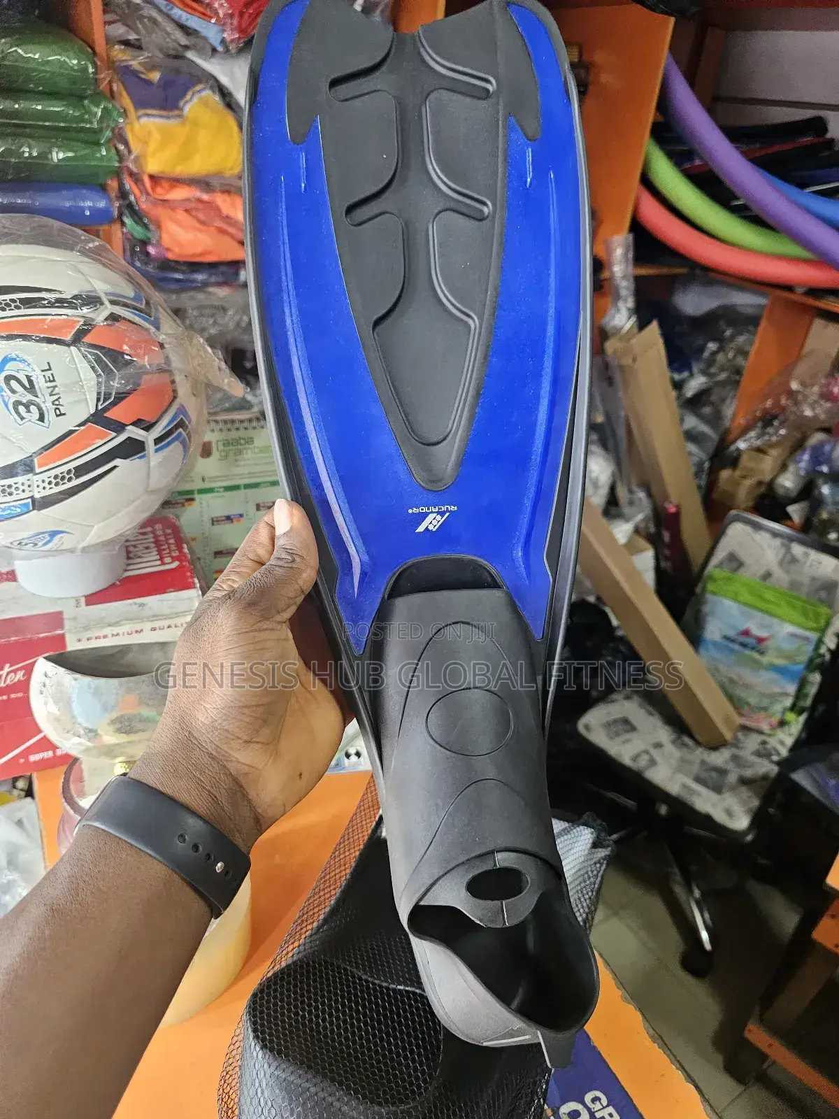 Brand New Swimming Flippers (Aqua90)