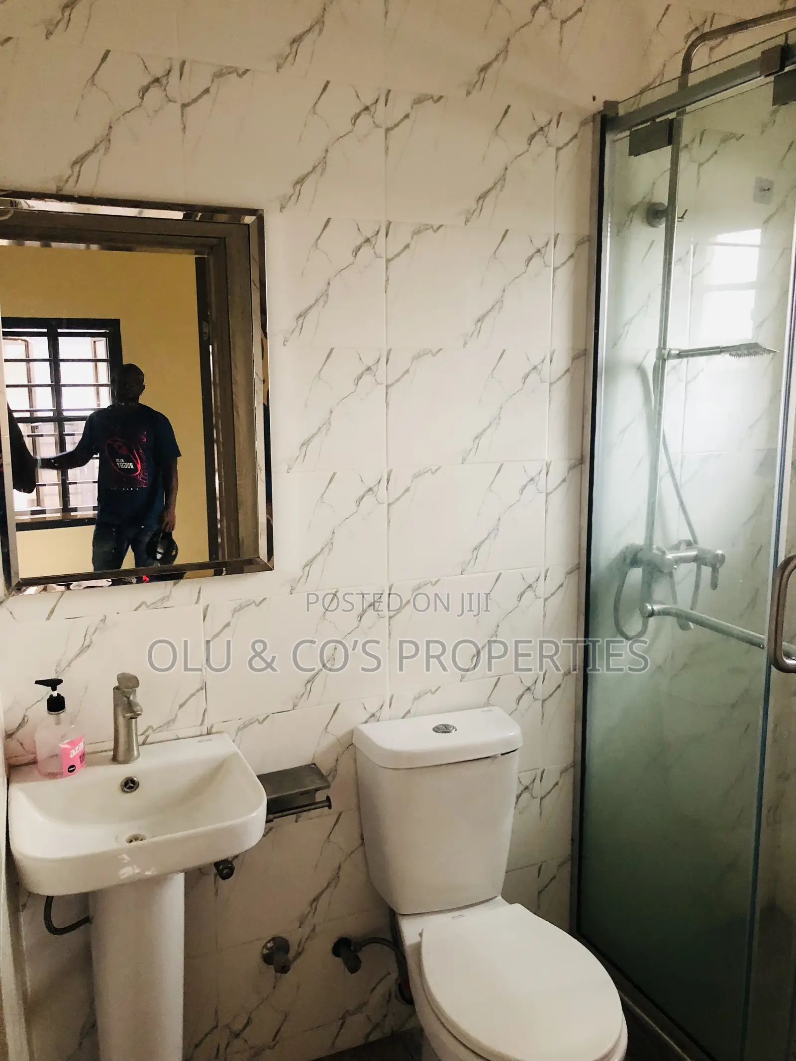 1bdrm Block of Flats in Nut District for rent