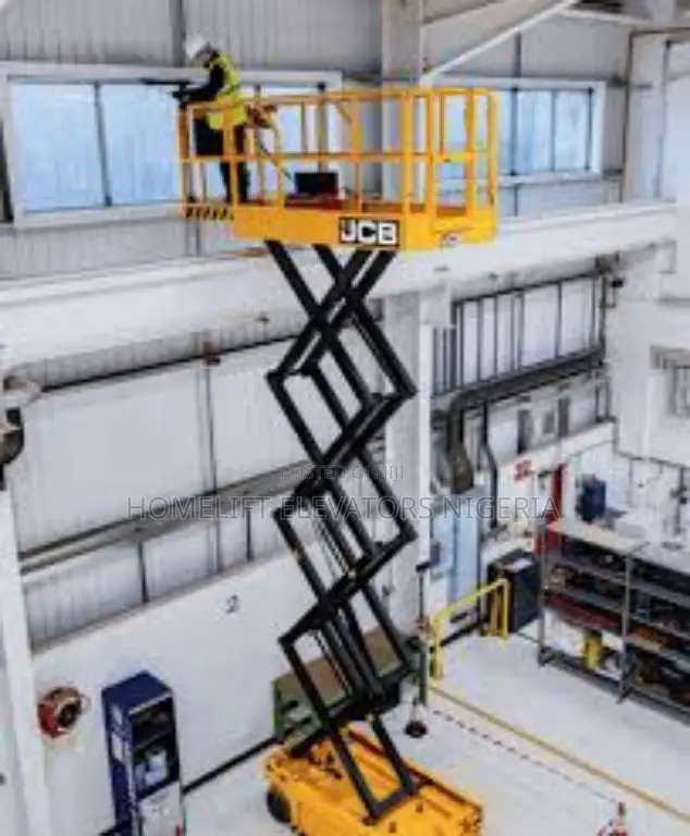 26′ Rough Terrain Scissor Lifts