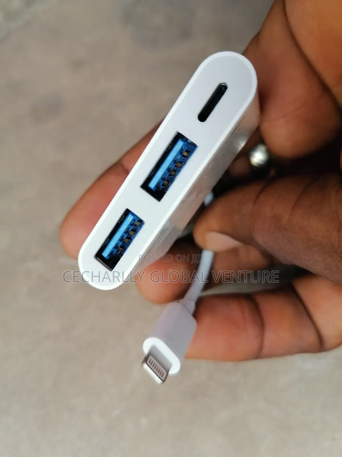 Lightning to USB 3