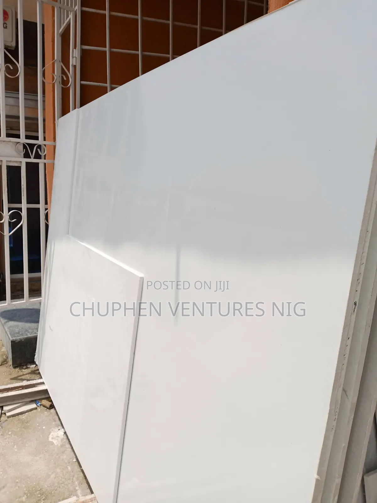 White Quartz for Kitchen Top