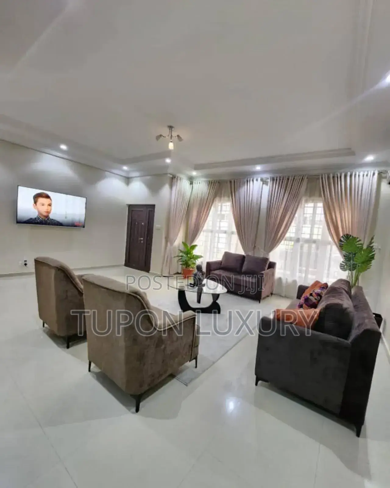 4 Bedroom Apartment