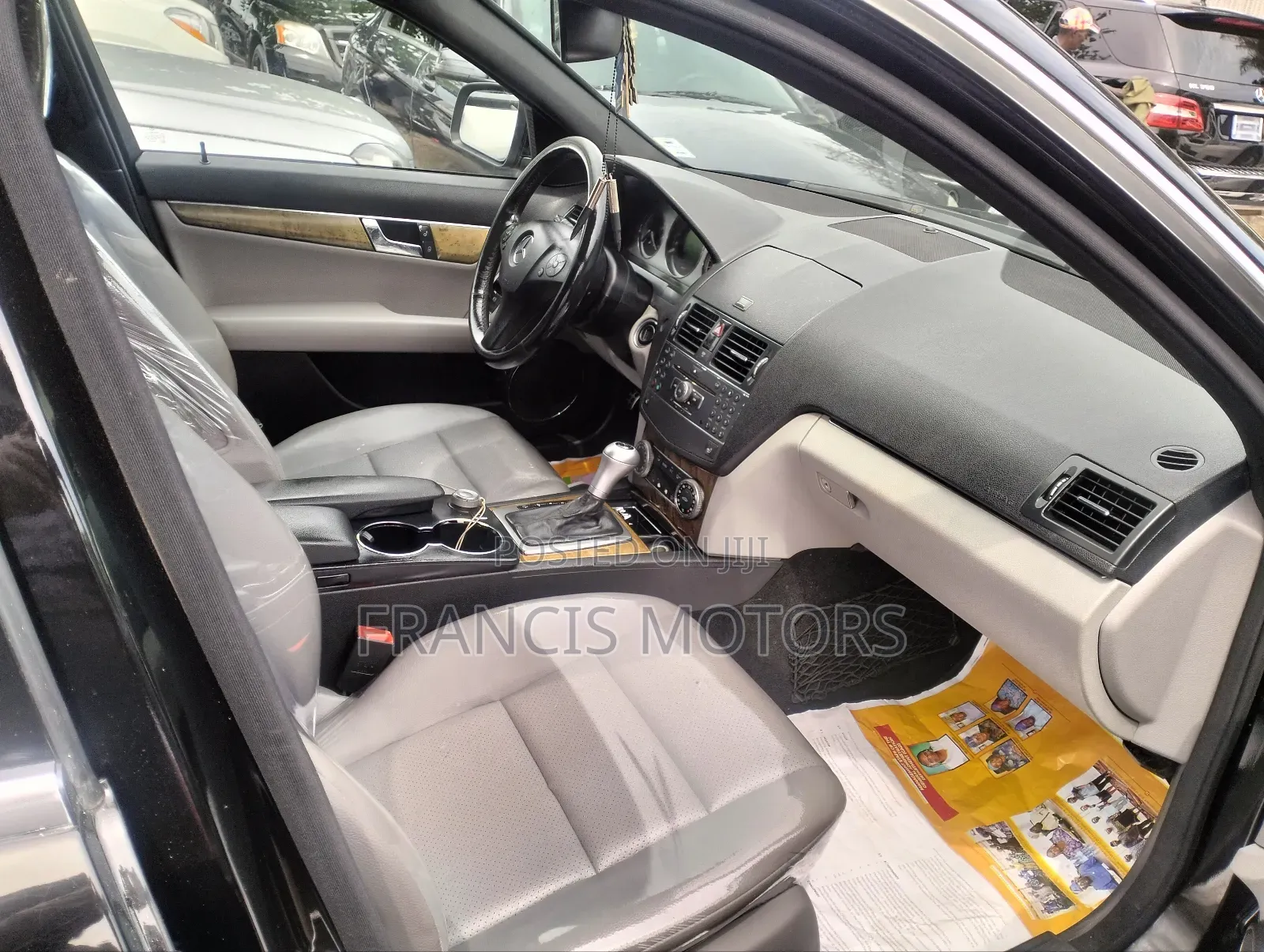 Mercedes-Benz C300 2010 Black
