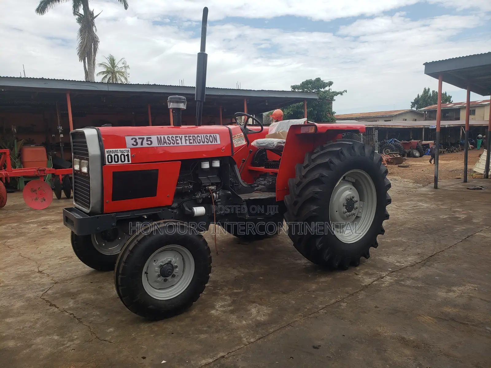 Massey Ferguson 375