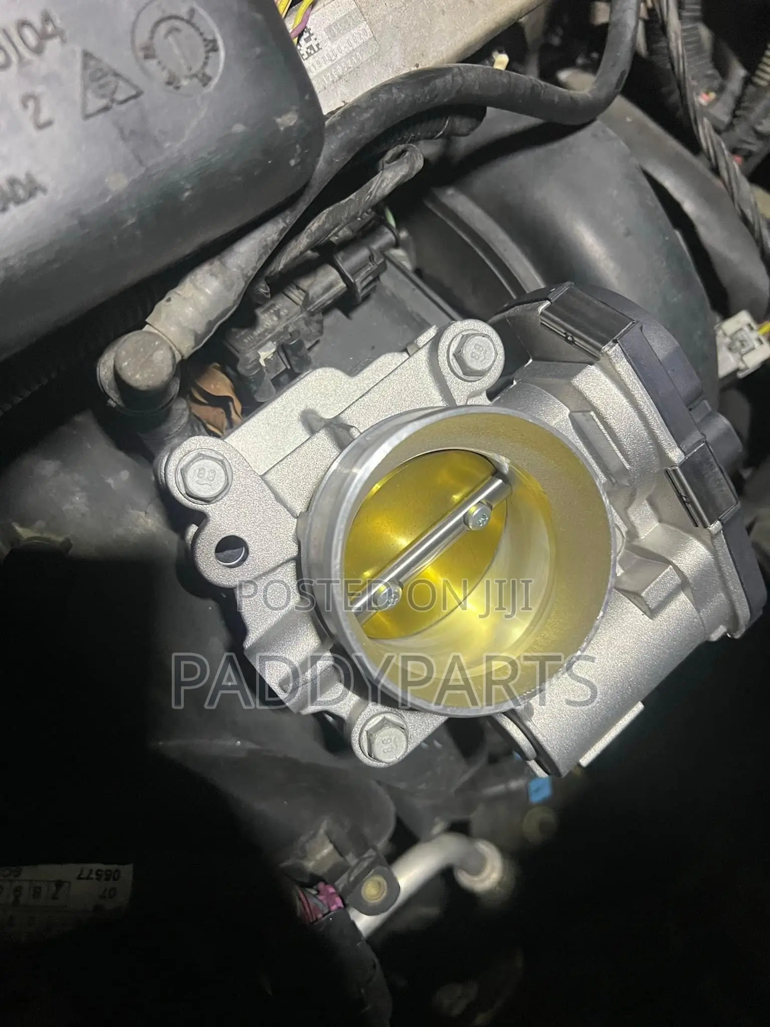 Chevrolet Malibu Throttle Body/Injector Mouth