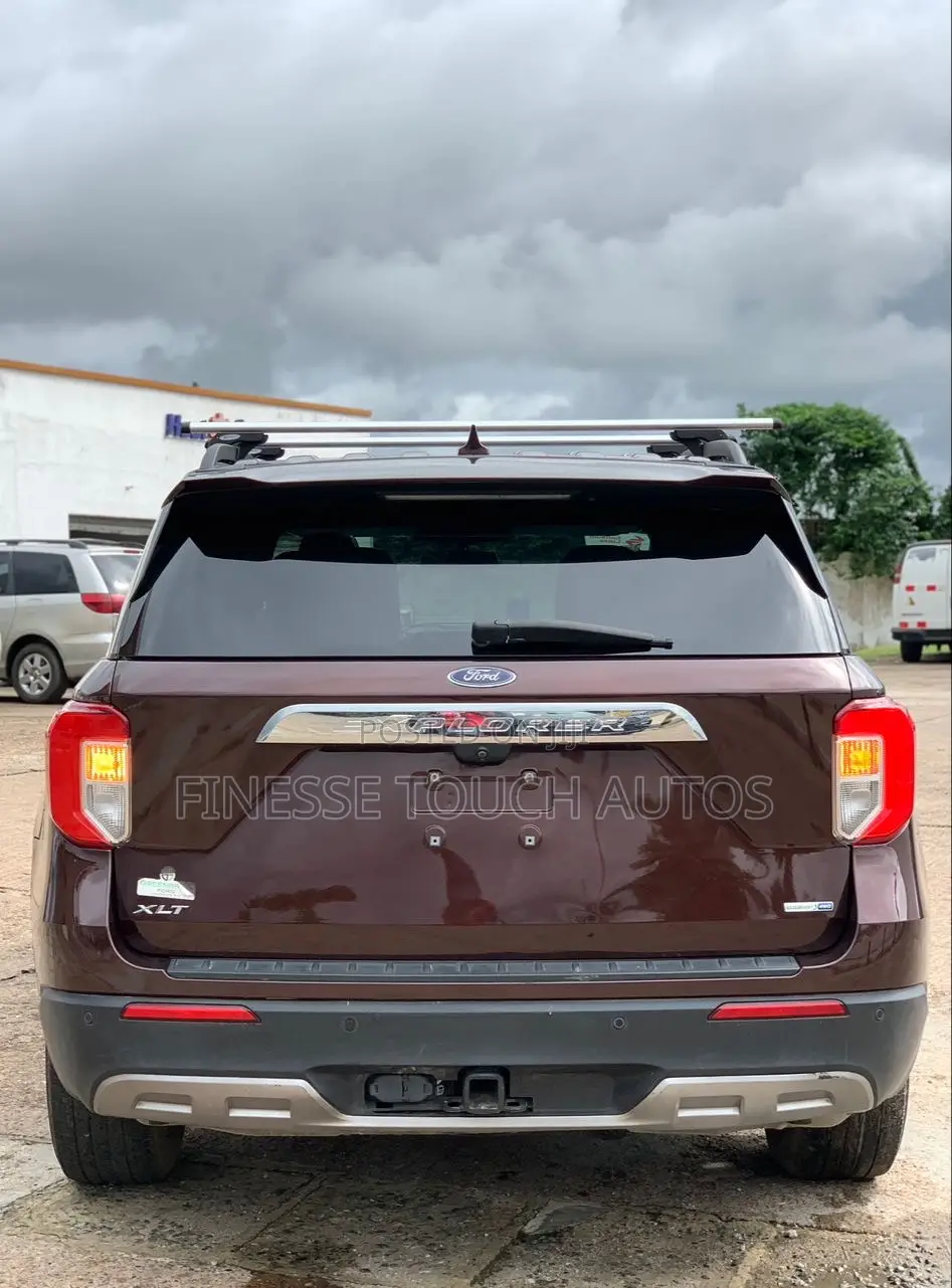 Ford Explorer XLT 4x4 2020 Burgundy