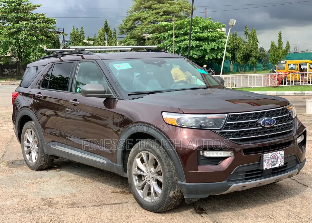 Ford Explorer XLT 4x4 2020 Burgundy