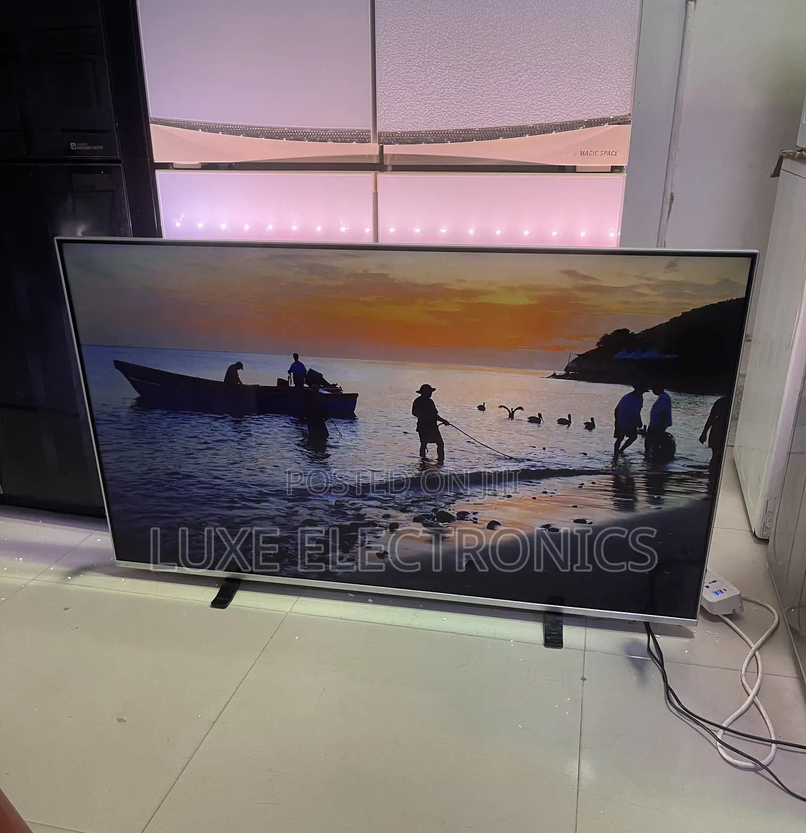 55 Inches Phillips Frameless Android Tv With Ambient Light
