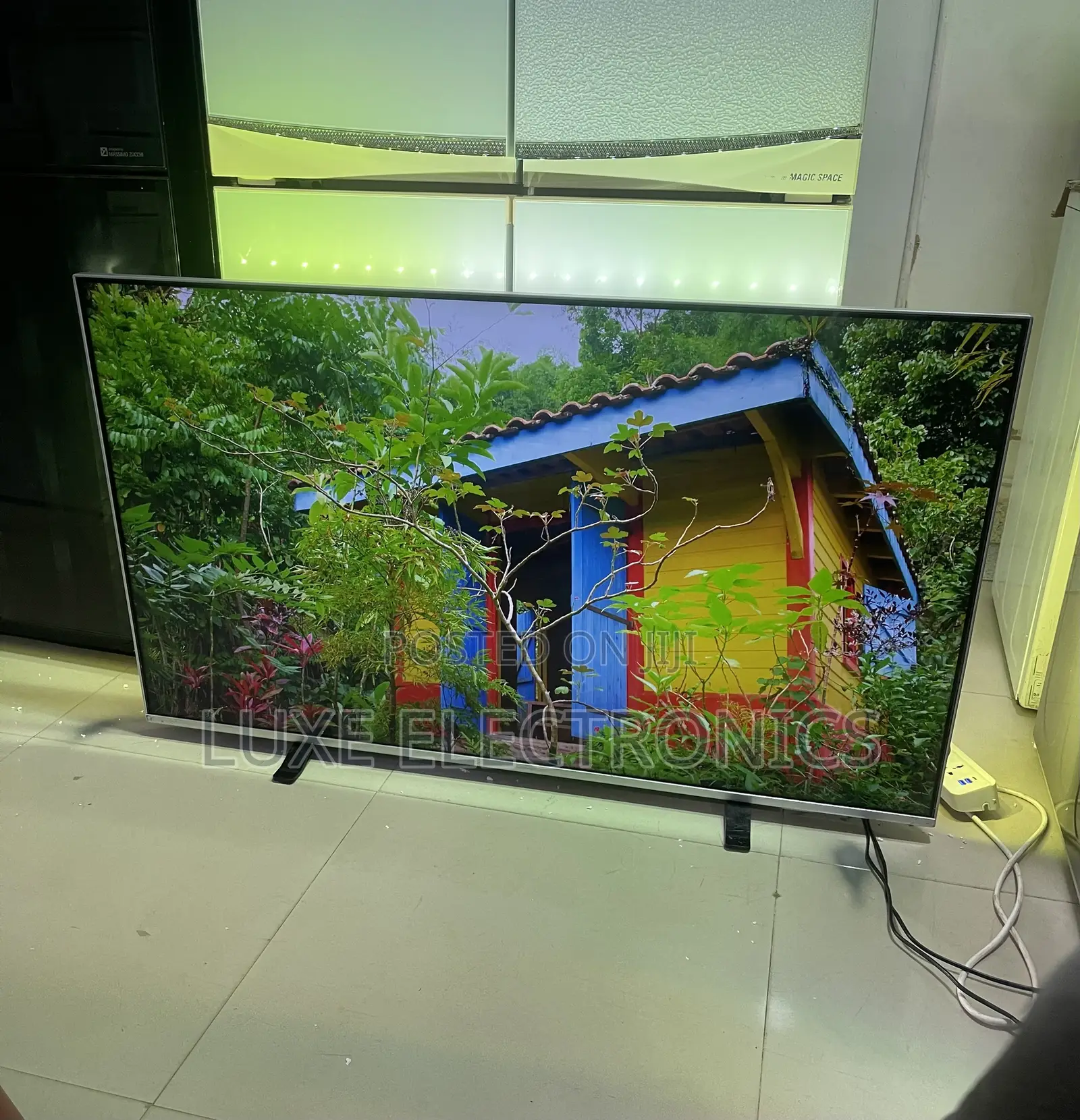 55 Inches Phillips Frameless Android Tv With Ambient Light