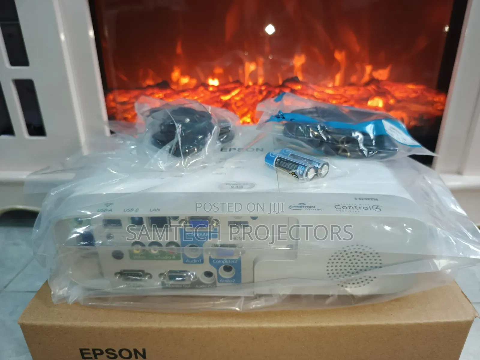Brand New(Epson) Daylight Projector in Lekki, Ph, Abuja, Uyo