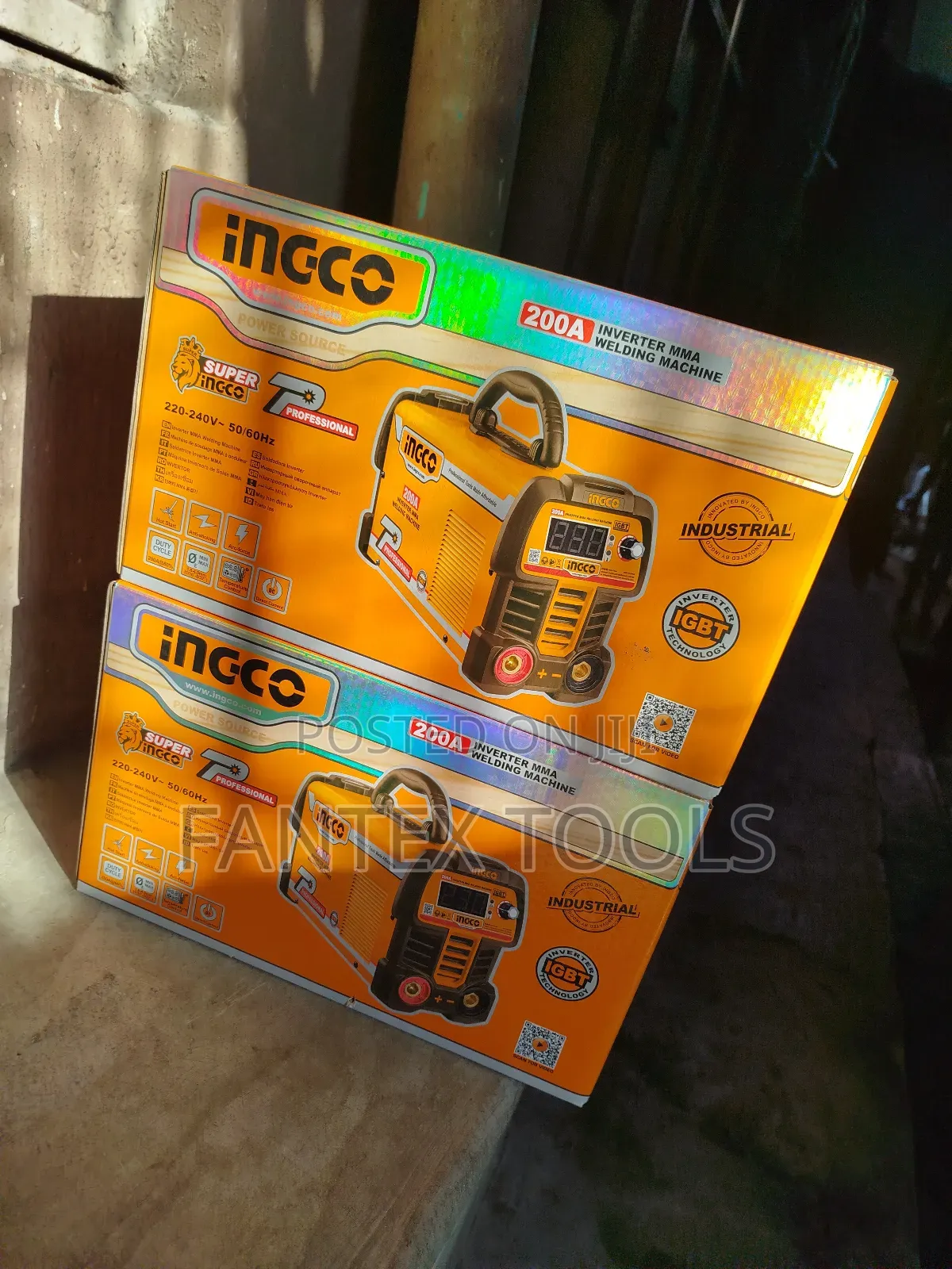 Inverter MMA Welding Machine 200A.Ingco