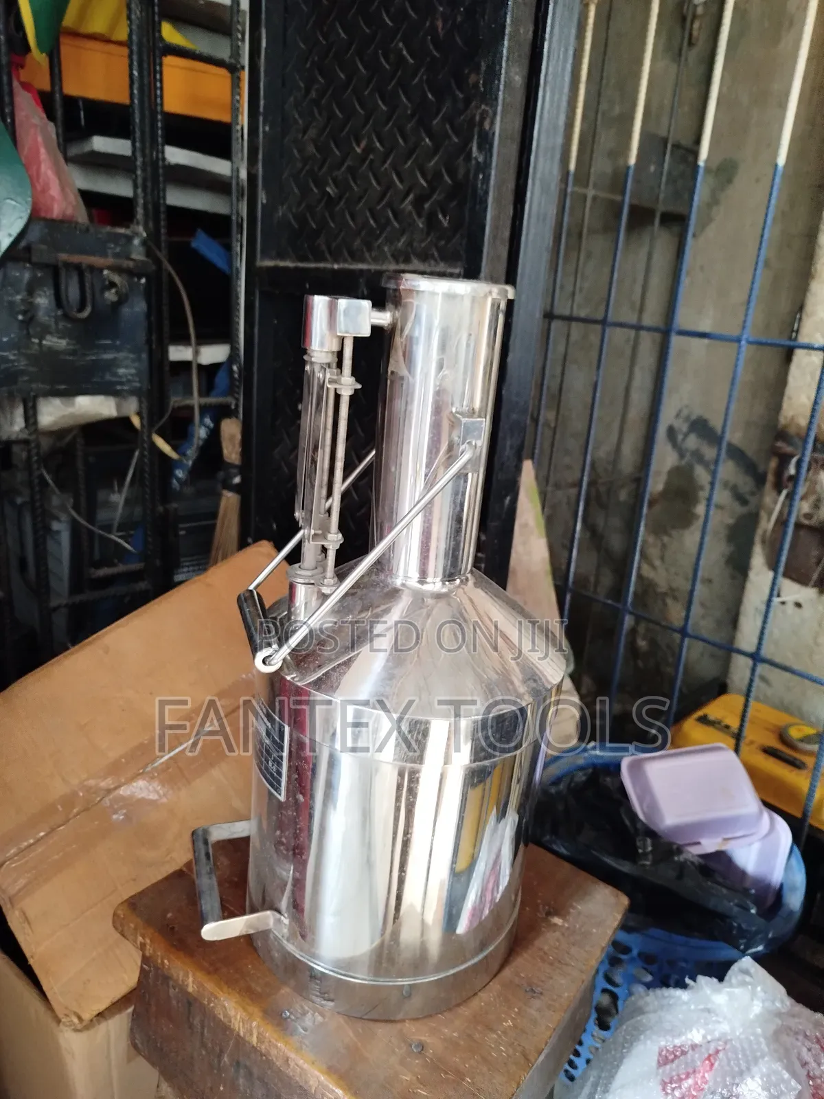 Measuring Apparatus 10 Liters.