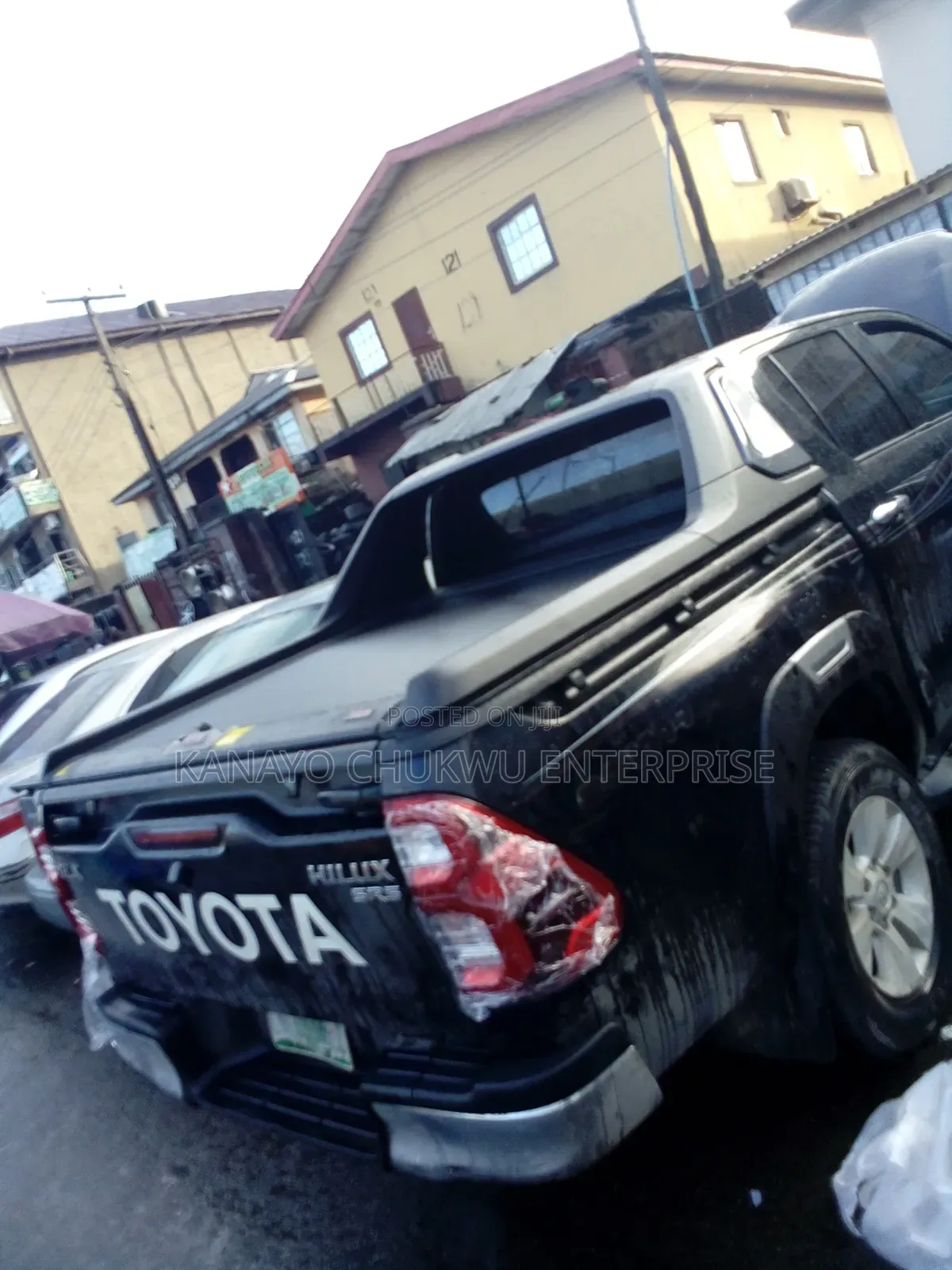 Rolling Back Cover for Toyota Hilux GR