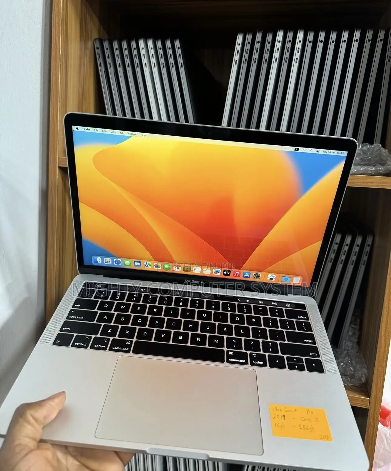 Laptop Apple MacBook Pro 2019 16GB Intel Core I5 SSD 256GB