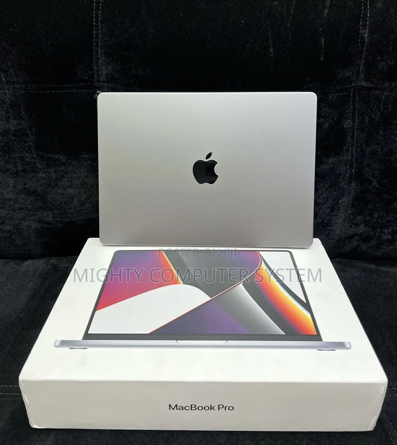 Laptop Apple MacBook Pro 2021 M1 16GB Apple M1 Pro SSD 512GB