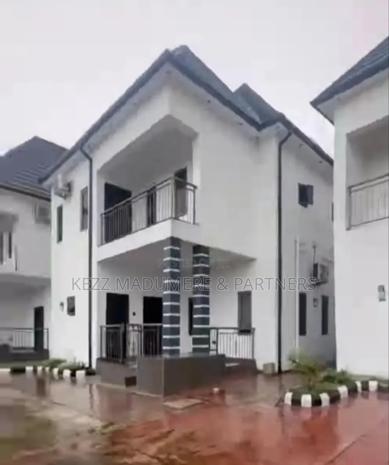 12bdrm Duplex in Port Harcourt , for sale