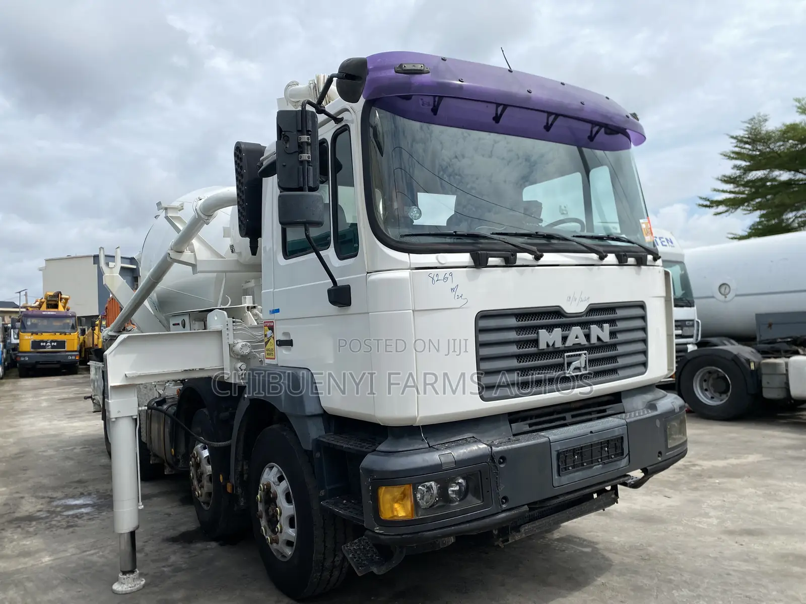 CONCRETE MIXER With Pump - 12 Tyres (10 Cubic)
