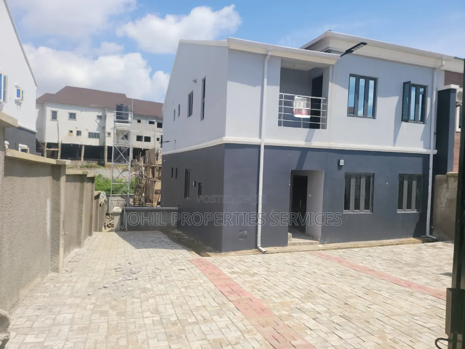 2bdrm Apartment in Naf Valley Estate, Asokoro for rent