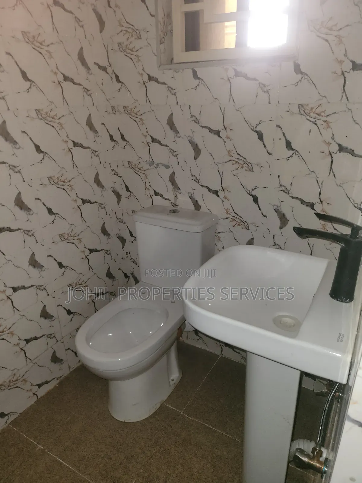 2bdrm Apartment in Naf Valley Estate, Asokoro for rent