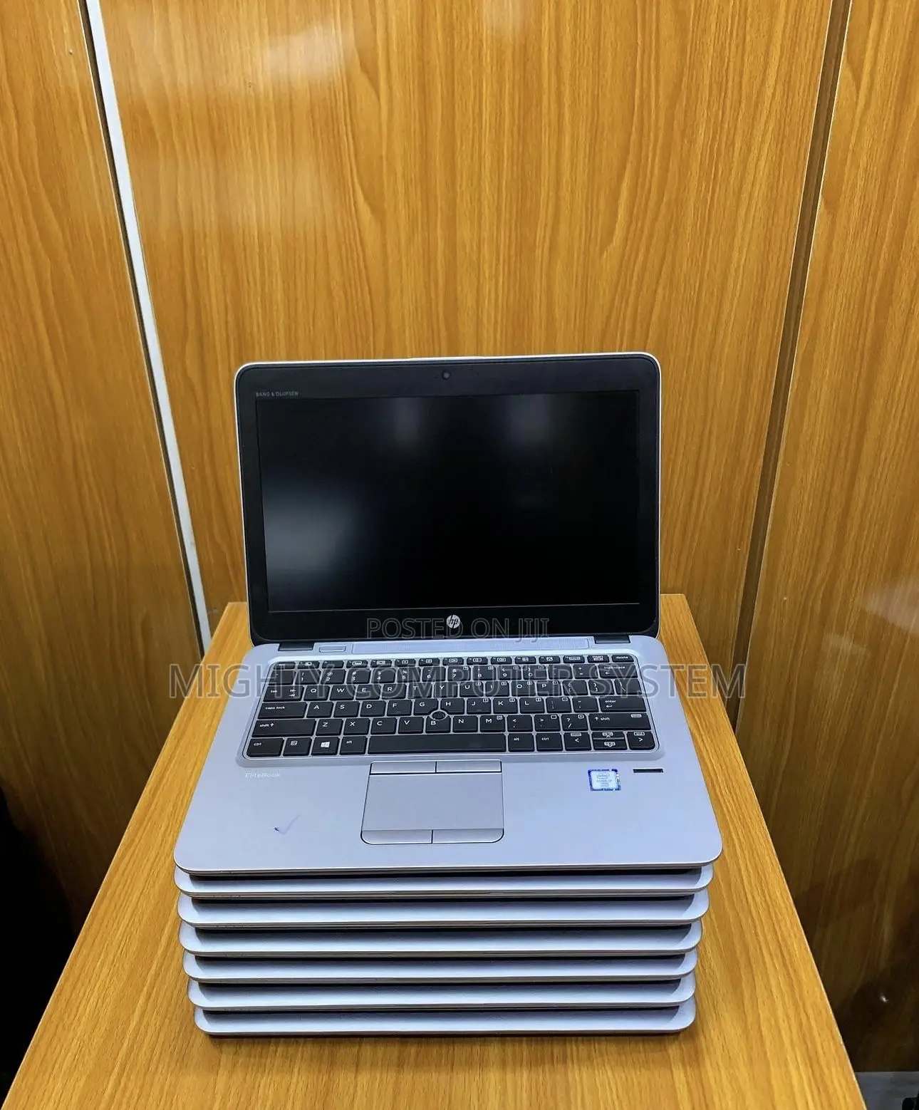 Laptop HP EliteBook 820 8GB Intel Core I5 SSD 256GB