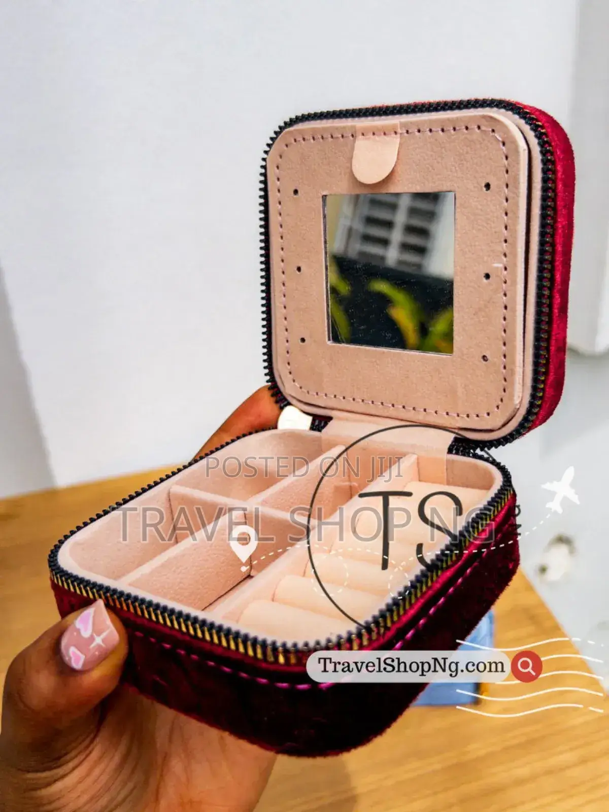 Travel Velvet Jewelry Box With Mirror | Square Shaped