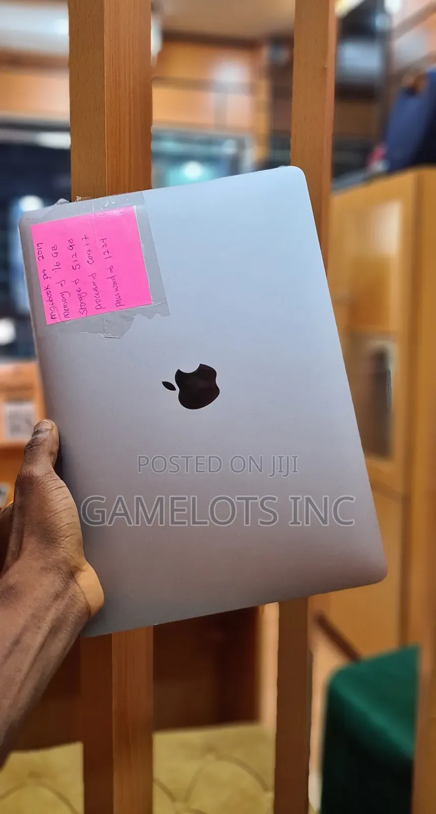 Laptop Apple MacBook Pro 2019 16GB Intel Core i7 SSD 512GB