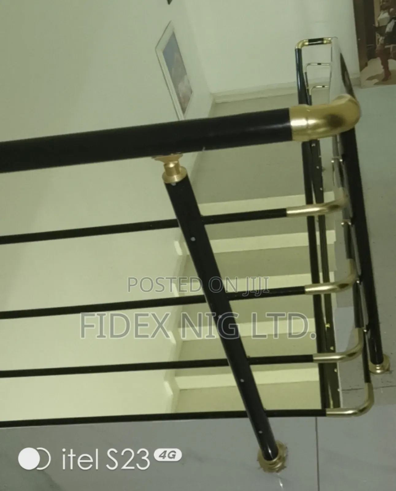 Aluminium Black and Gold Staircase Handrail