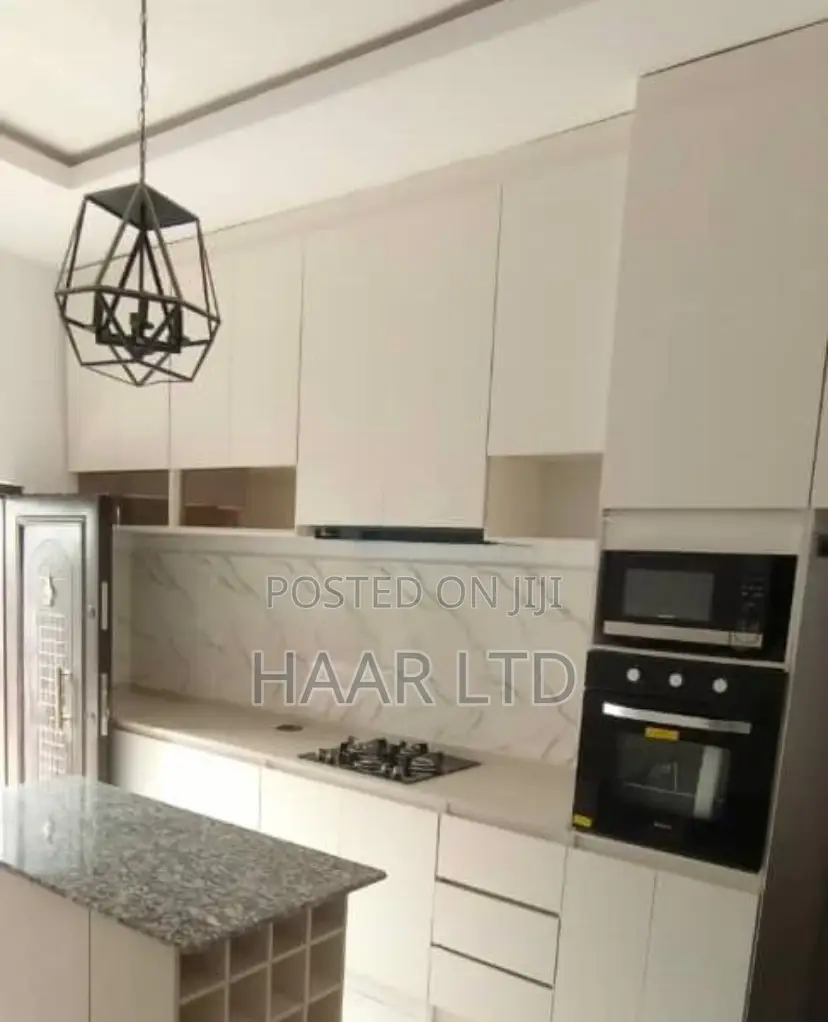 Monthly Elite Room for Monthly Rent With Pool and Gym