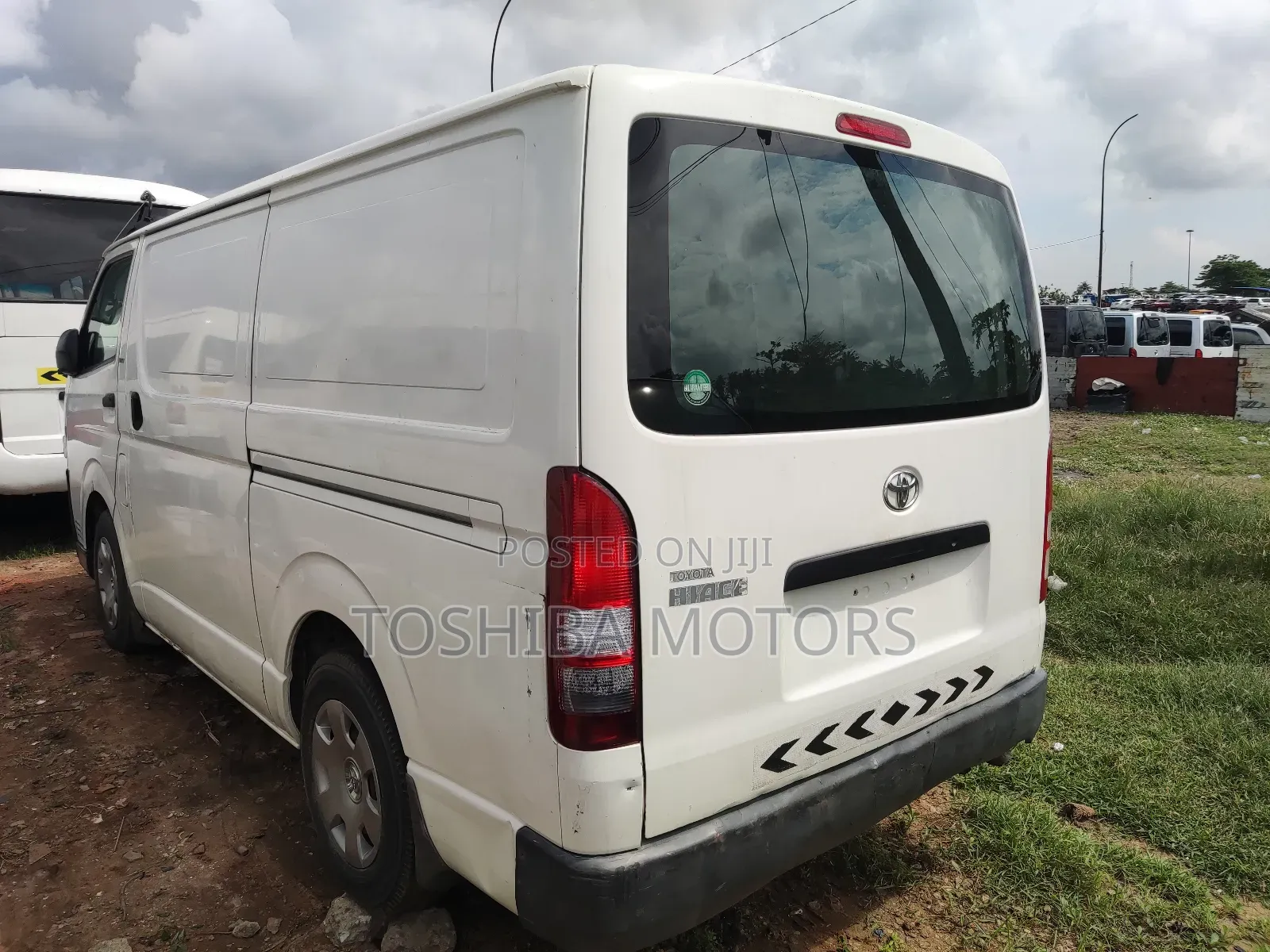 Toyota HiAce 2010 White