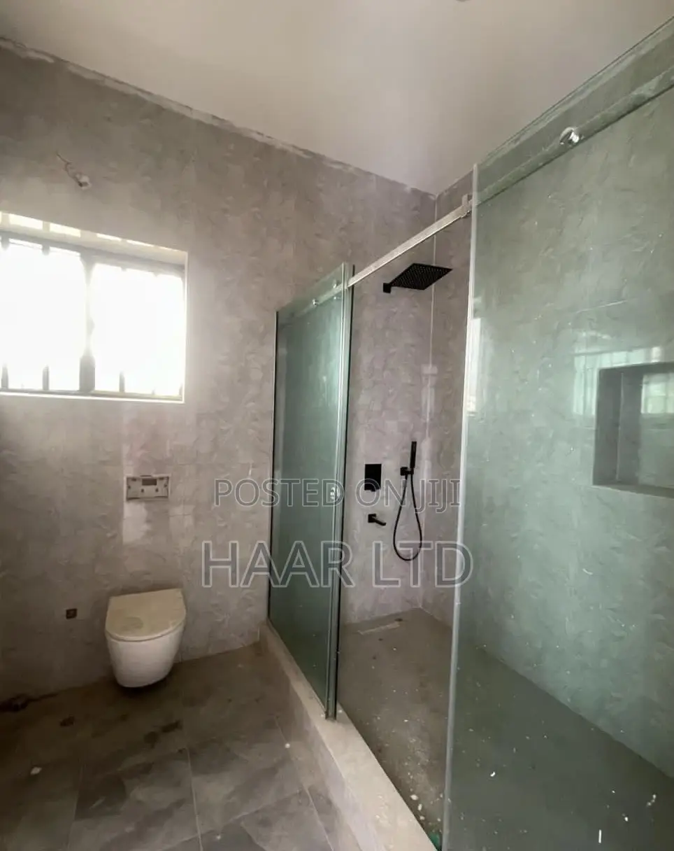 4bdrm Duplex in Lagos Island / Lagos Island for rent