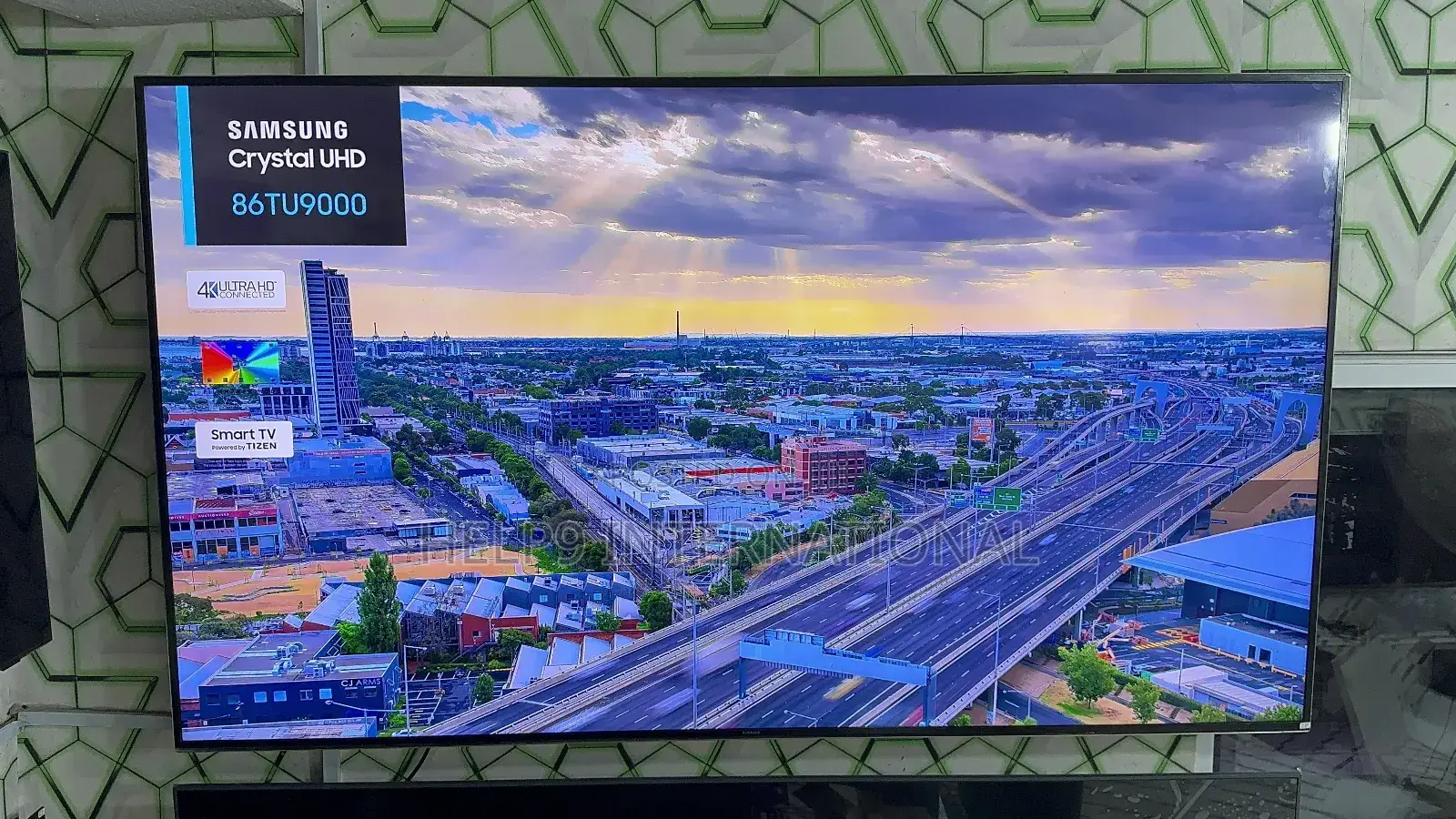 86’’ King Size Samsung Crystal UHD TV With Voice Control