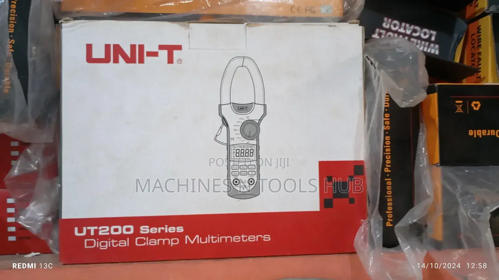 UT200 Series True RMS Digital Clamp Meters