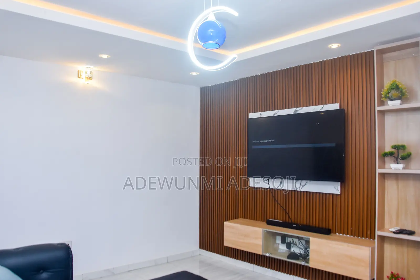 1BED With King-Size Bed + WIFI + 24/7 Power