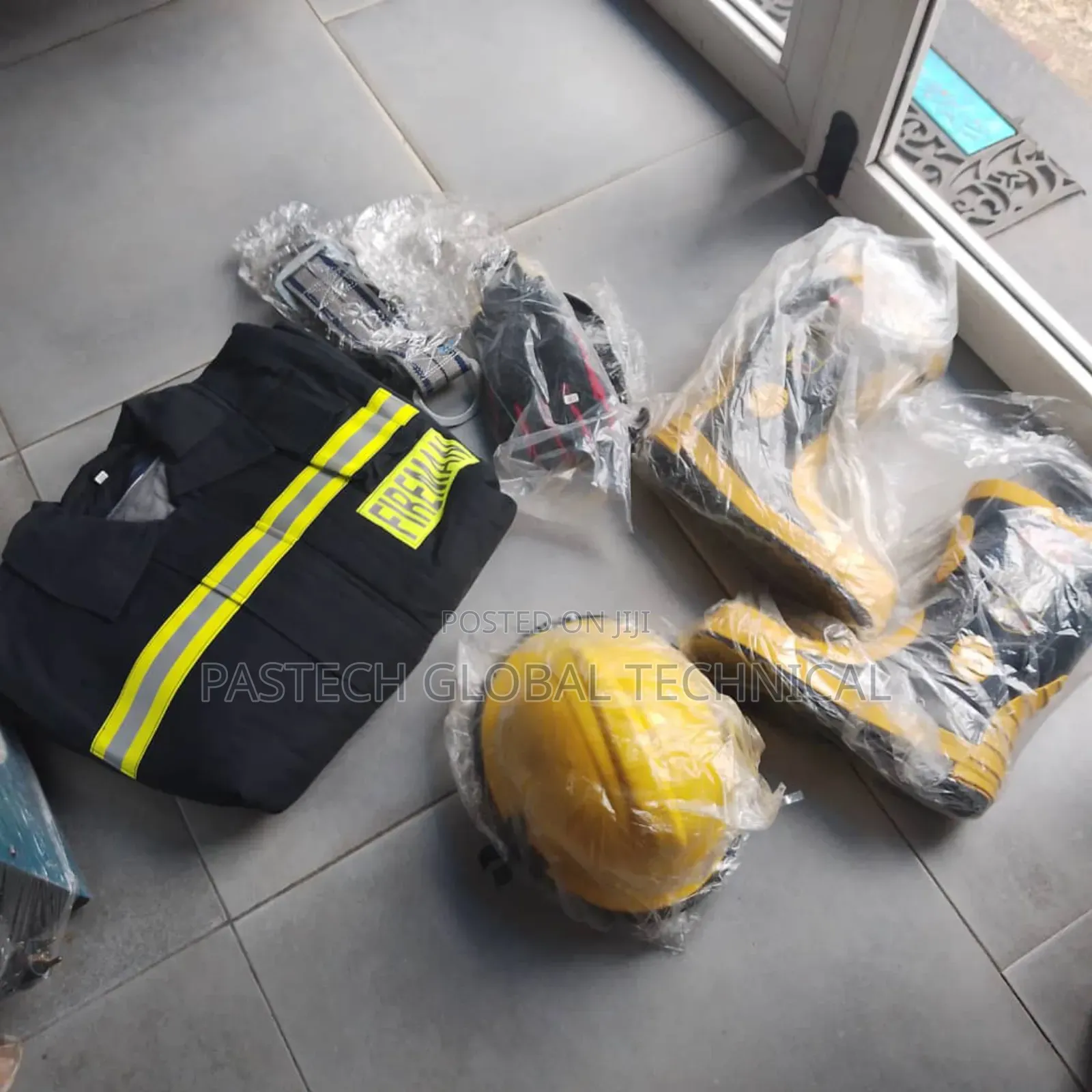 Fireman Outfit (Ppe)