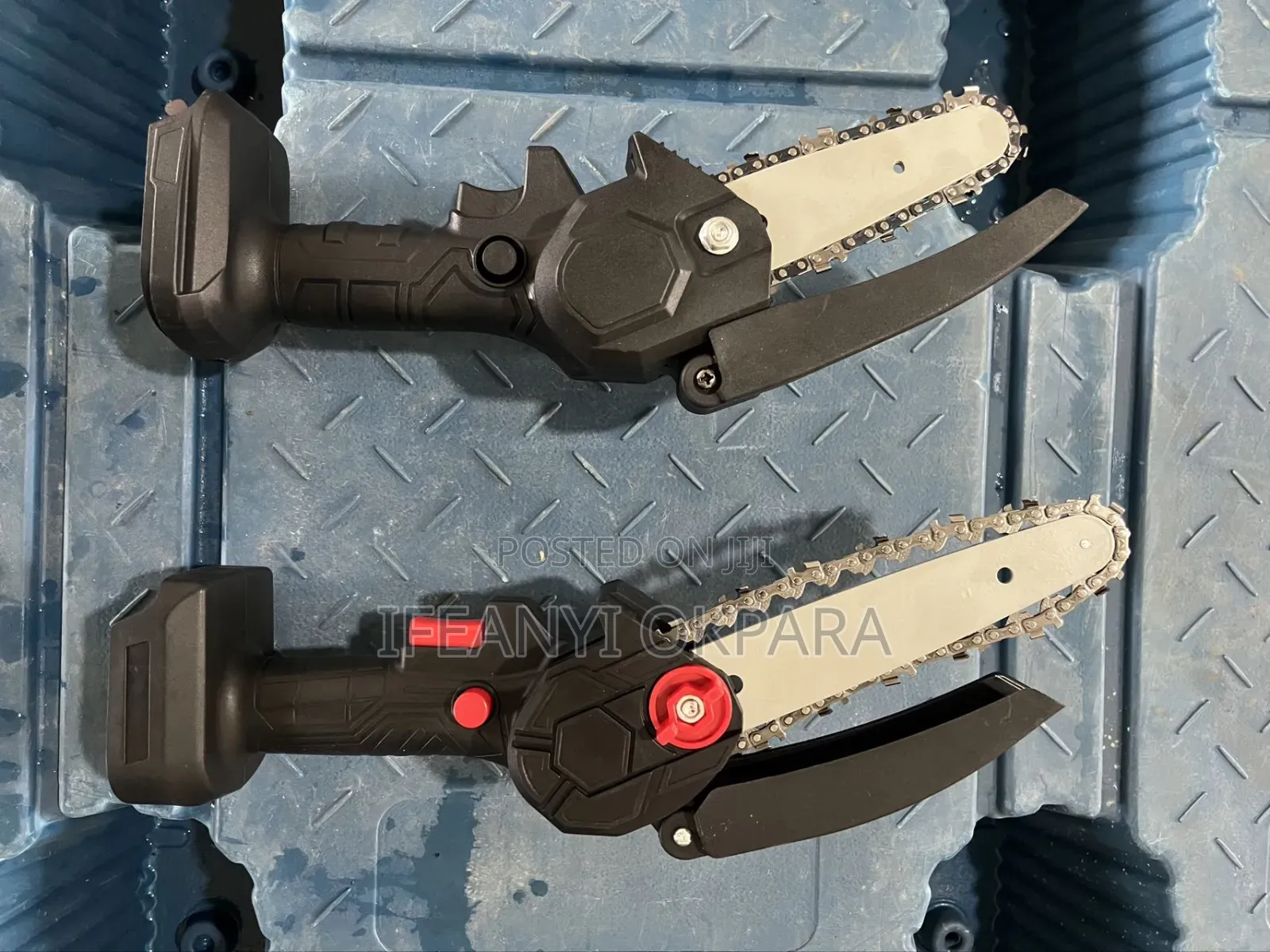 Powerful Rechargeable Saw This 2 Batteries 98v