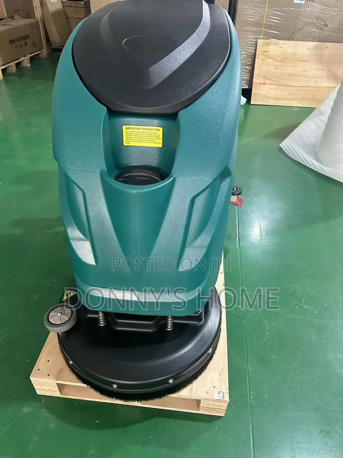 MZL Ride on Floor Scrubber